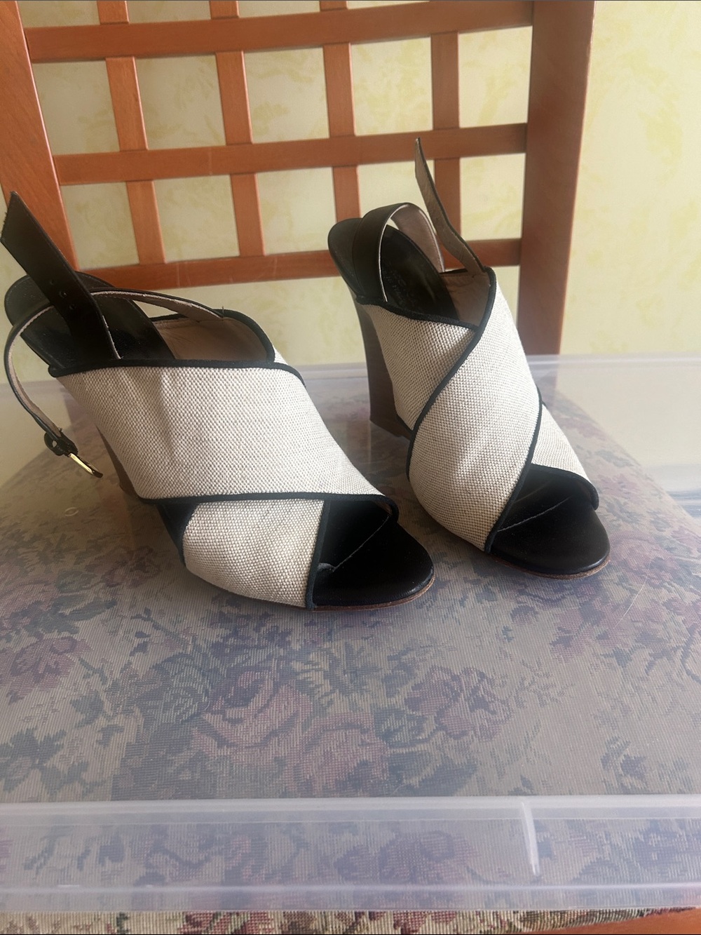 Beige and Black Crisscross Slingback Heels . Made in Italy. Club Monaco